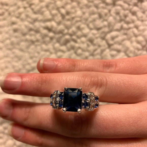 Sapphire Ring 💍💎 - Picture 2 of 6